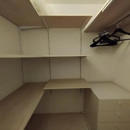 Mantellini 2a Apartment