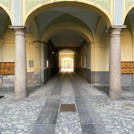 Apartment Mantellini 2a